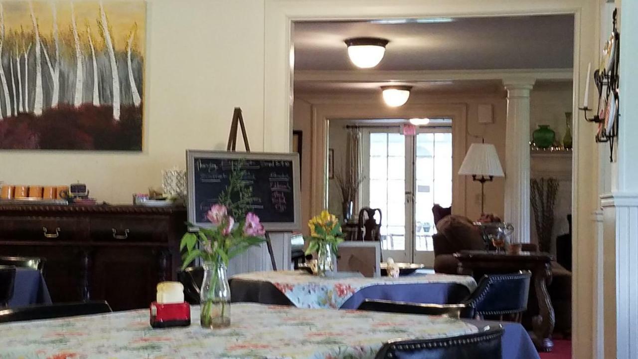 Windflower Inn Great Barrington Eksteriør bilde